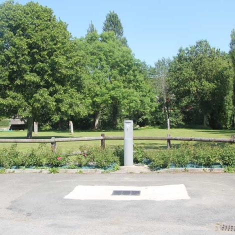 © OT de Putanges Pont Ecrepin Aire de service Camping-car du camping Val d'Orne