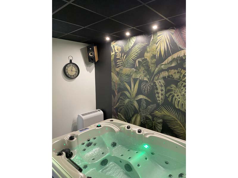©J. Luce Spa Apaizonia - Bagnoles de l'Orne