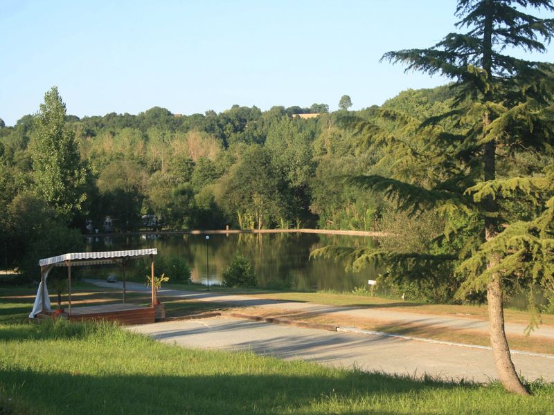 © Monaco Parc camping-monaco-parc-longny-au-perche