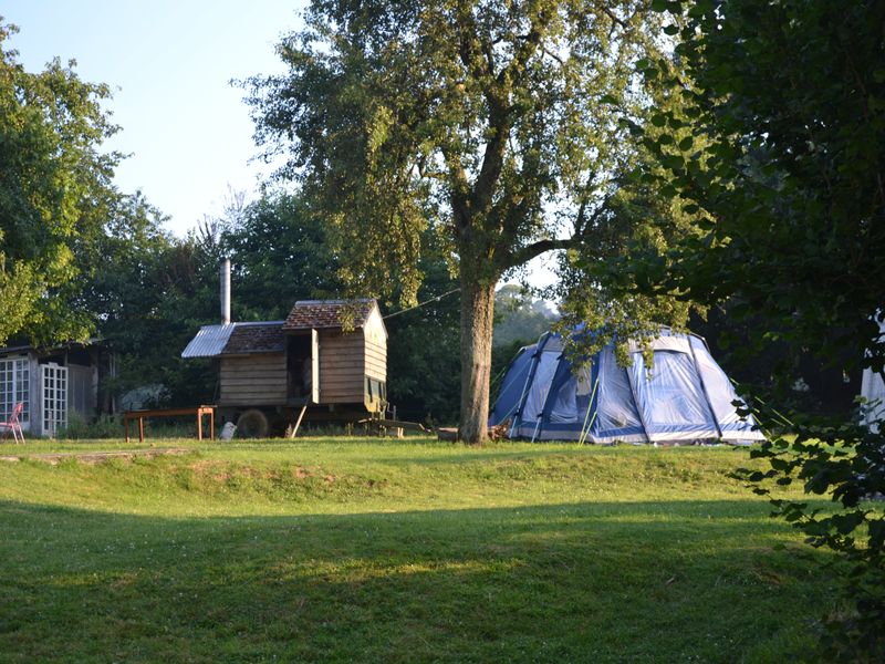 © Mme LAURENT camping-sous-les-poiriers-domfront