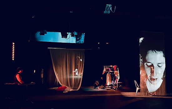 Théâtre : Comme la chienne
