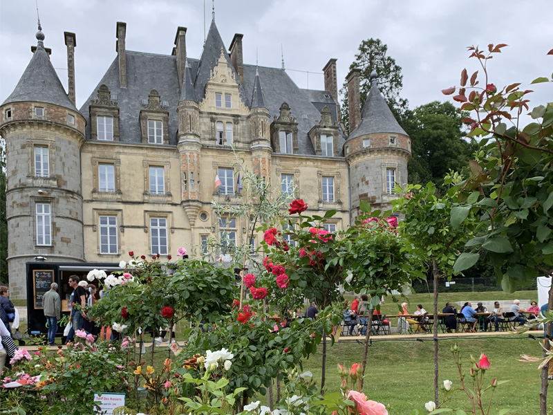 Bebagnoles bagnoles-orne-fete-plantes-entre-ville-jardin-2024