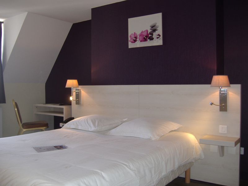 © Hotel du Dauphin hotel-du-dauphin-l-aigle