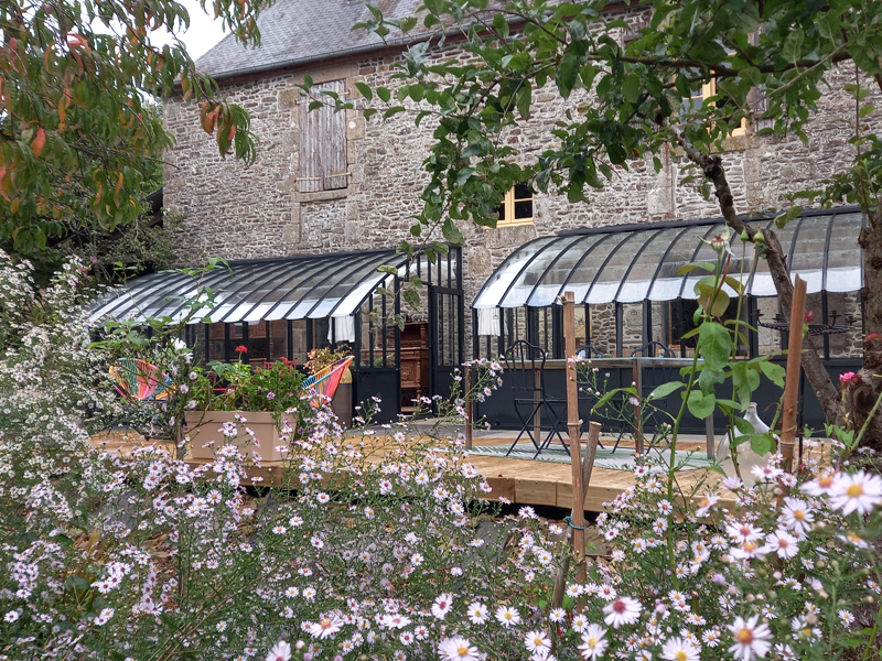 Maison d’hôtes Chambres d'hôtes > Le Petit Manoir à Isigny-le-Buat