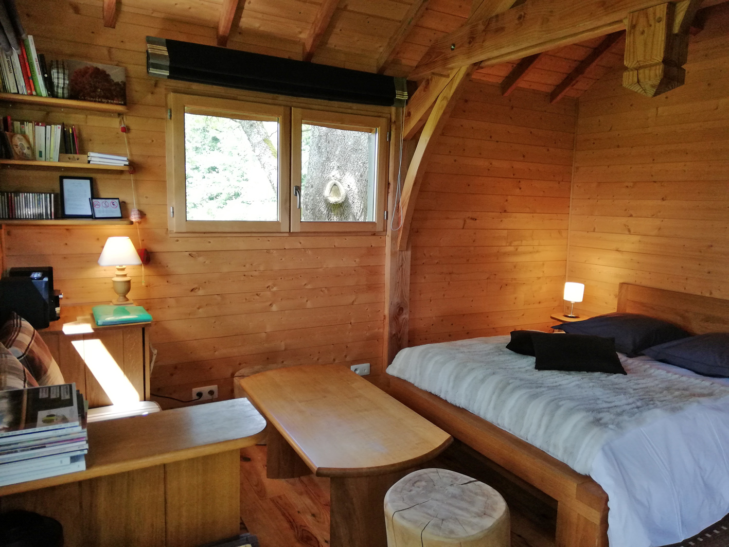 la-cabane-des-chenes©Mengeot lacabanedeschenes-chambre©Mengeot