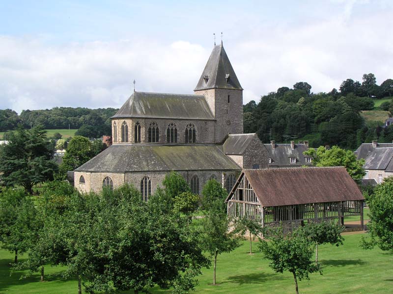 ©Orne Tourisme Abbaye ND - Lonlay l'Abbaye