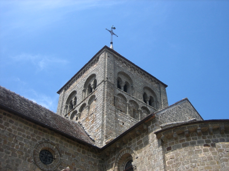 Domfront En Poiraie : Journées européennes du Patrimoine : Visite guidée de l'église Notre-Dame-sur-l'Eau