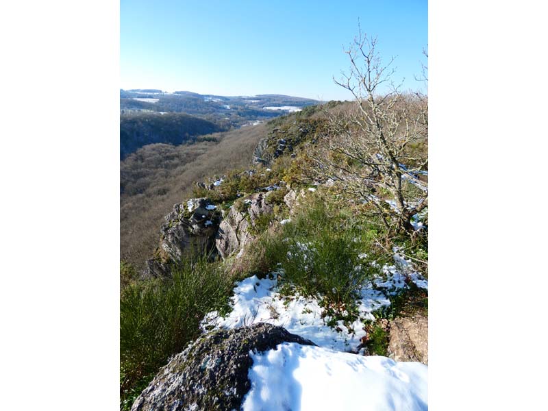 ©Site de la Roche d'Oëtre La Roche d'Oëtre - St Philbert sur Orne