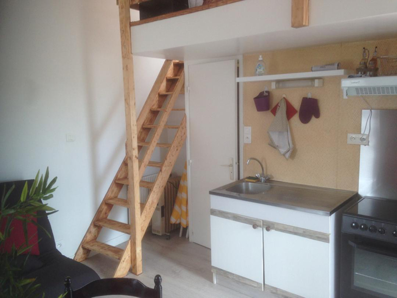 Studio avec grande terrasse