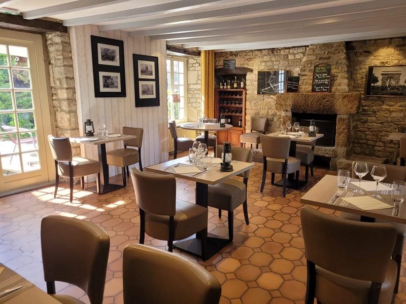 Auberge Le John Steele