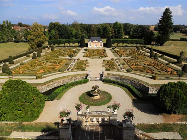 Jardins du Château de Sassy - Saint Christophe du Jajolet