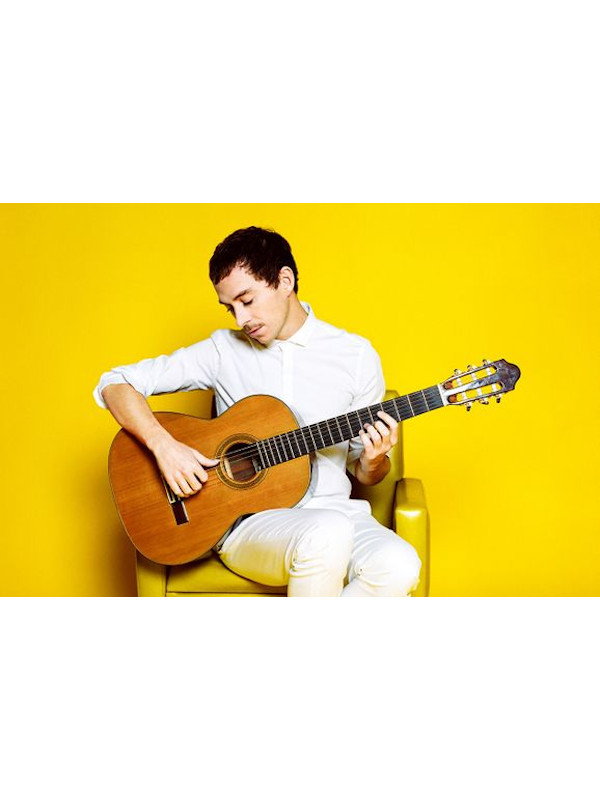 thibault-cauvin-600x800 ©amimusicalencon thibault-cauvin-600x800