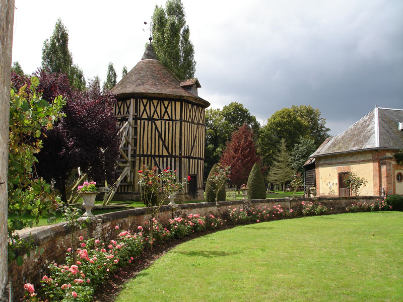 © Orne Tourisme Parc du château de Villers en Ouche
